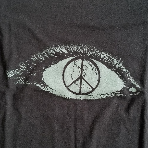 Glow in the dark world peace tee! - Picture 1 of 3